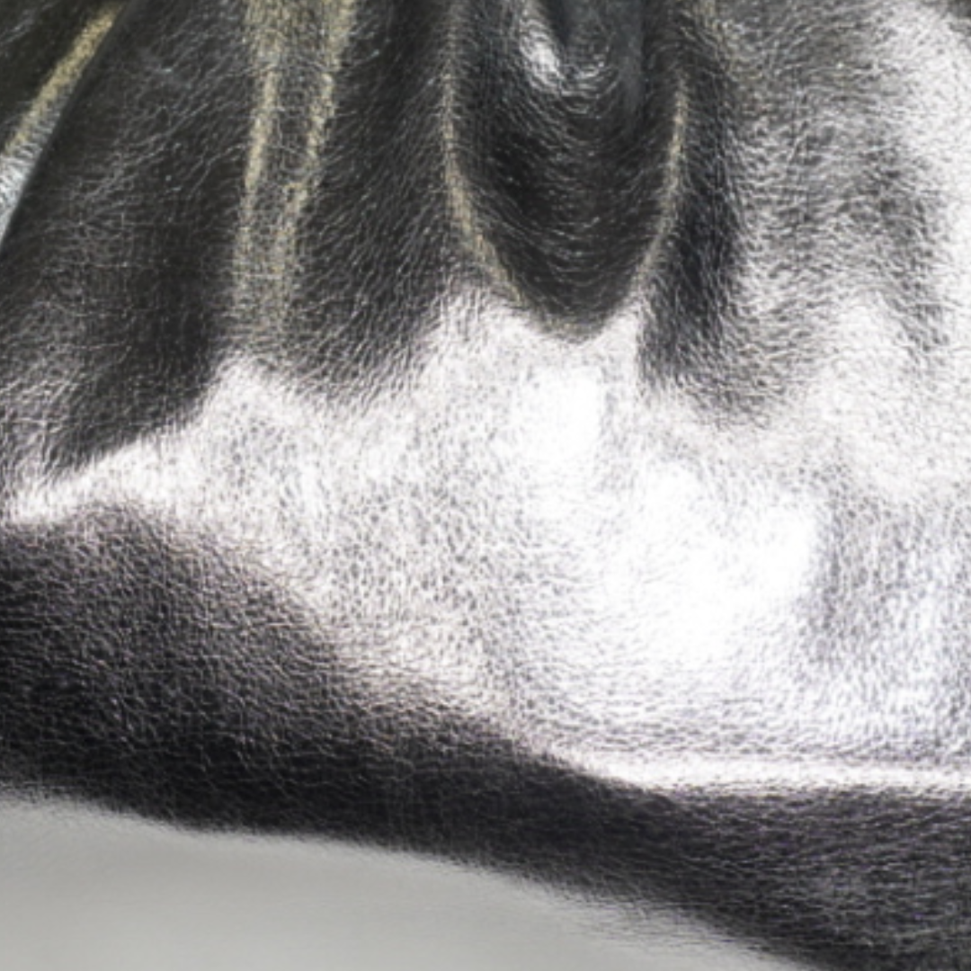 SOPHIA METALLIC SIMPLE SILVER POUCH BAG